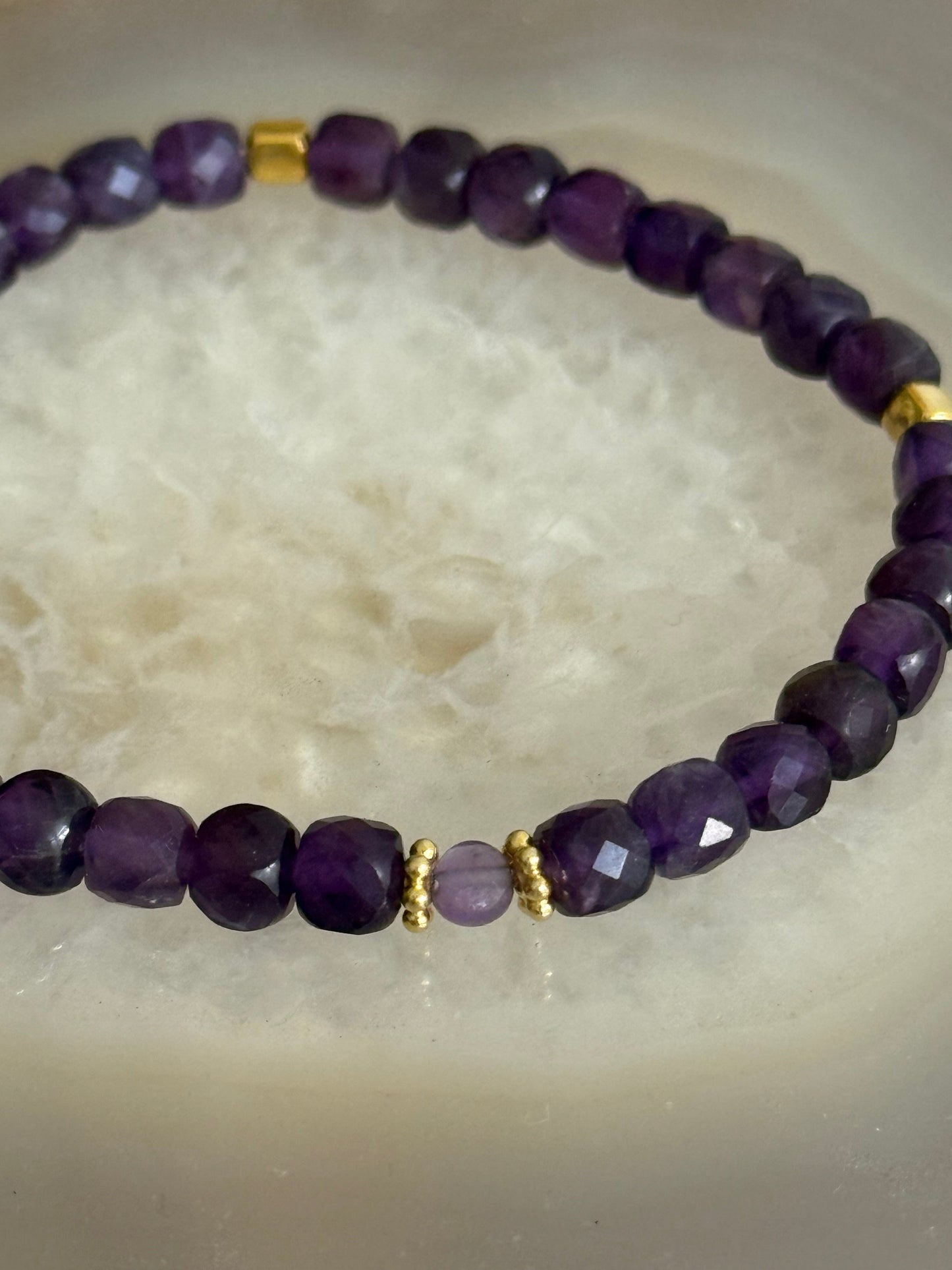 Amethyst Bracelet 4mm (GV)