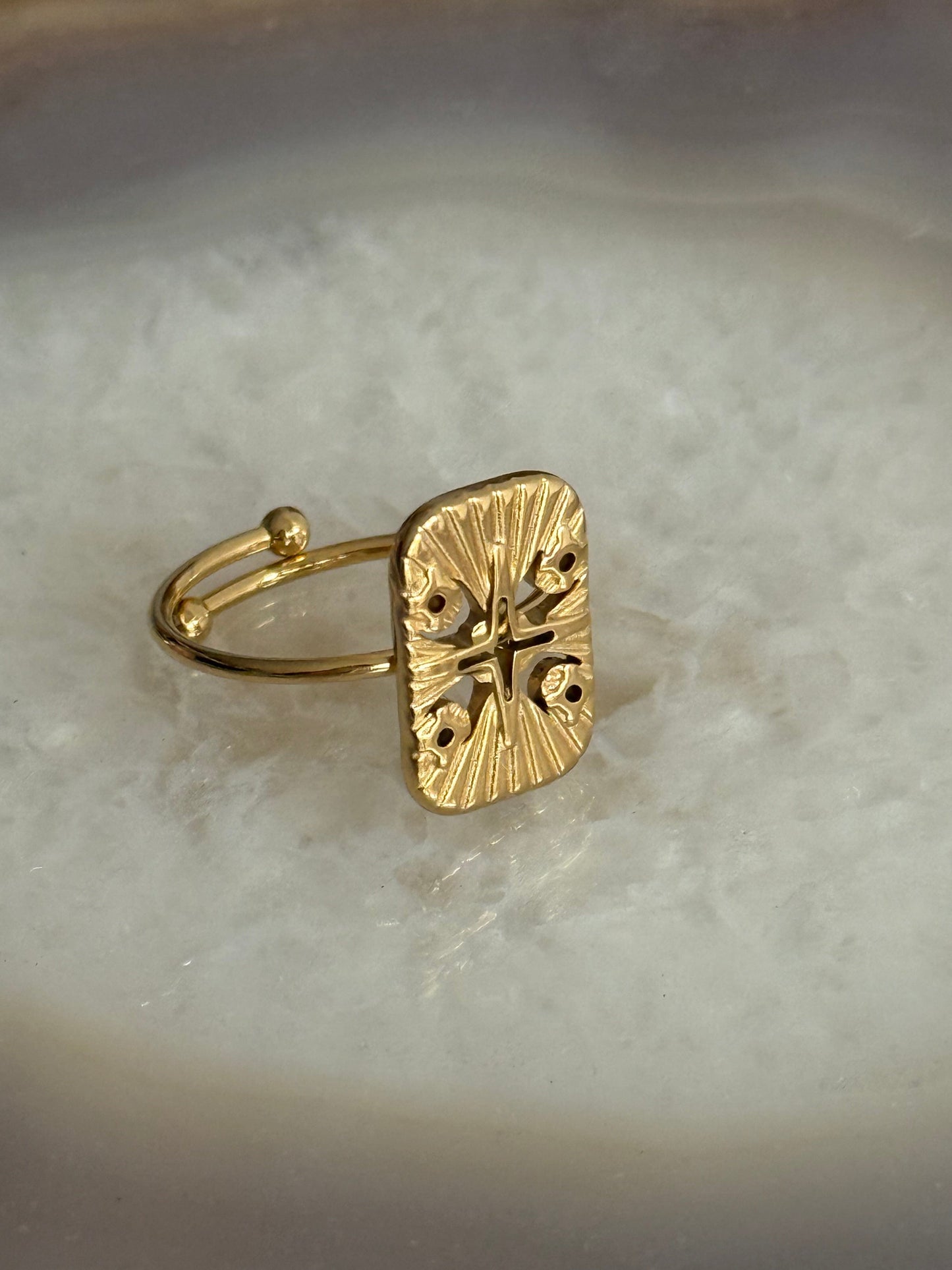 Caribe Cross Card Gold Ring