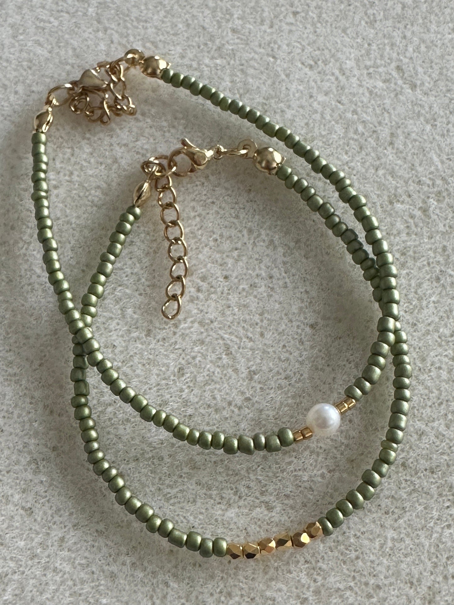 Mimi Pistachio Green Pearl Gold Bracelet