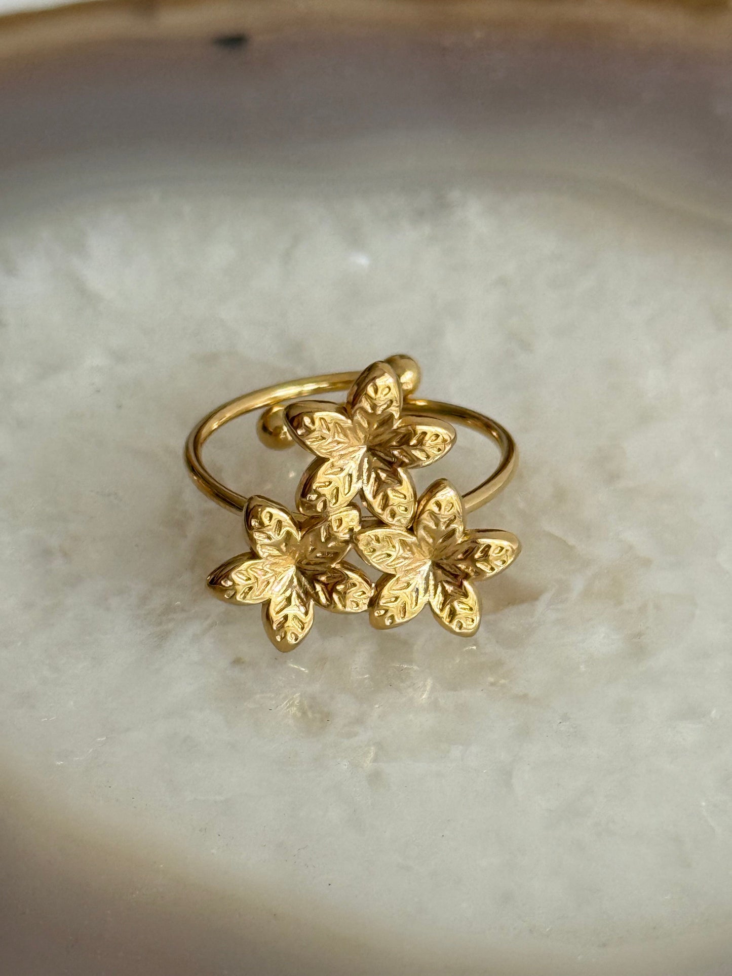 Caribe Trio Flower Gold Ring