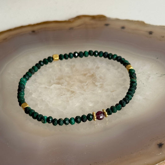 Malachite Bracelet and Garnet Stone (Gold Vermeil)