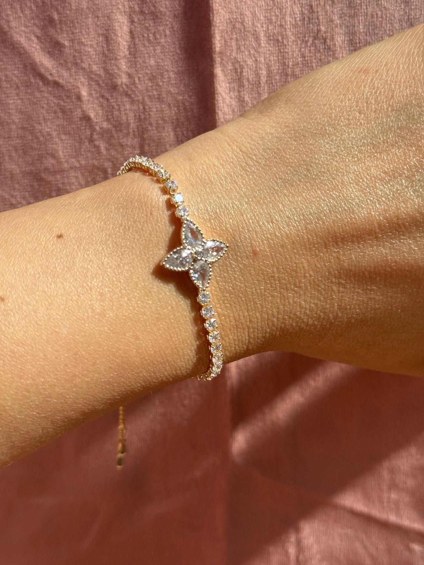 Clover Large Bracelet Adjustable - Cubic Zirconia