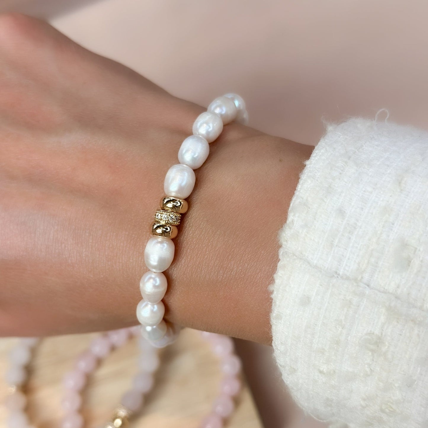 Bohemian Pearl Bracelet Gold 8mm