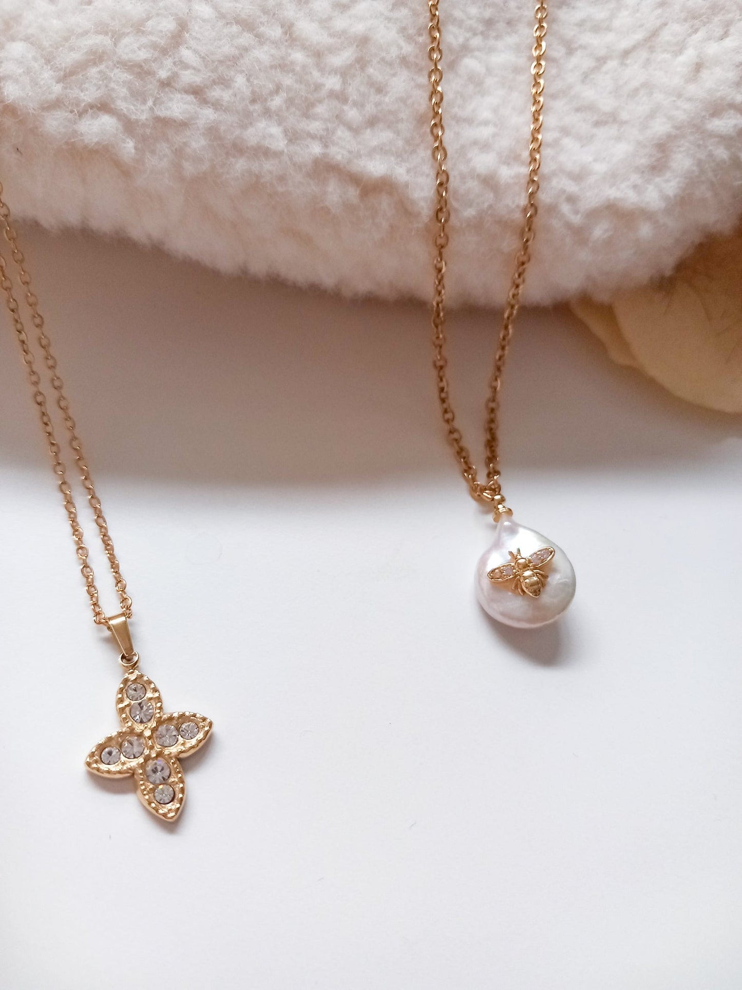 Royal Bee Pearl Gold Necklace