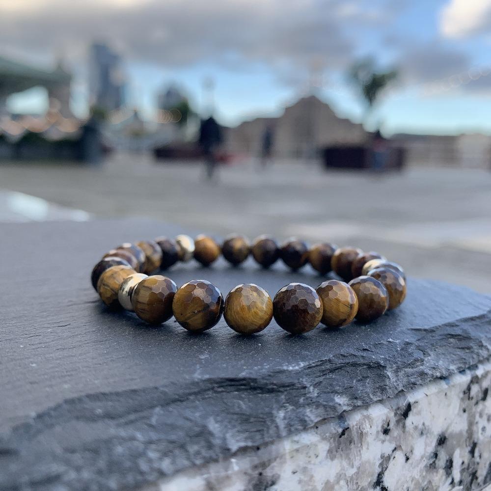 Tiger Eye Bracelet Gold Disk