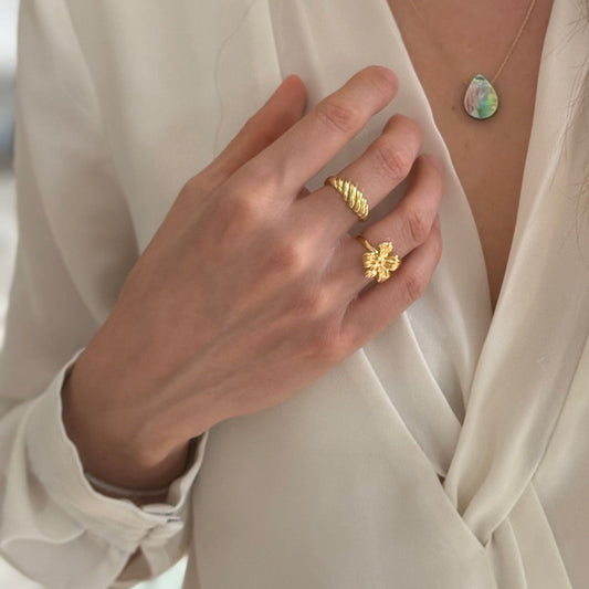 Flower Gold Ring