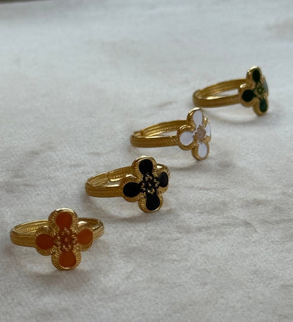 White Clover Enamel Gold Ring