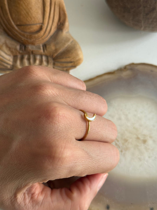 Mother Pearl Moon Gold Ring