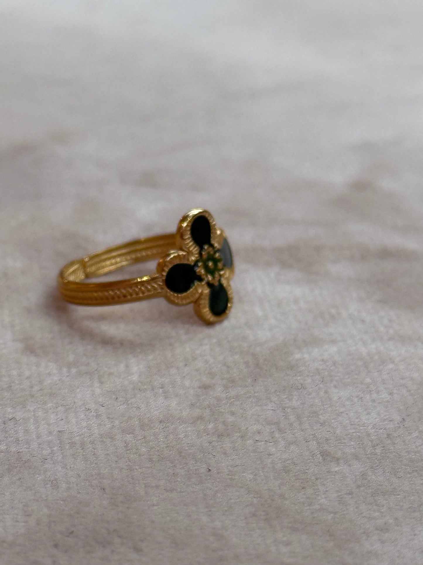 Green Clover Enamel Gold Ring
