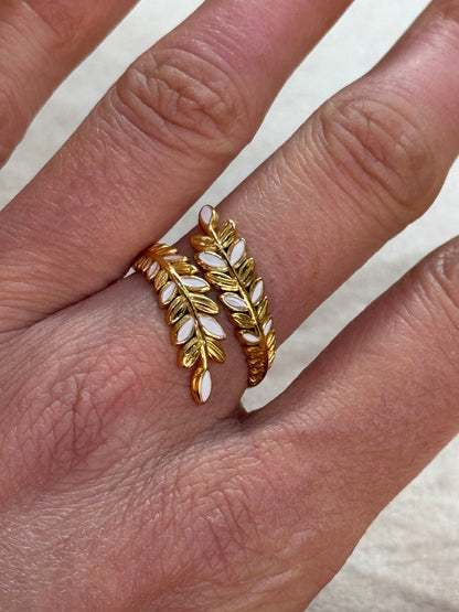Leaves Enamel Gold Ring
