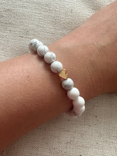 White Howlite Bracelet - Gold plated Heart