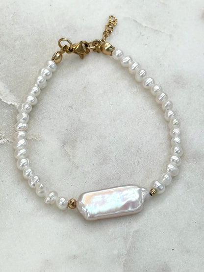 Pearl Bracelet Mother Pearl keishi, gold plated 18k