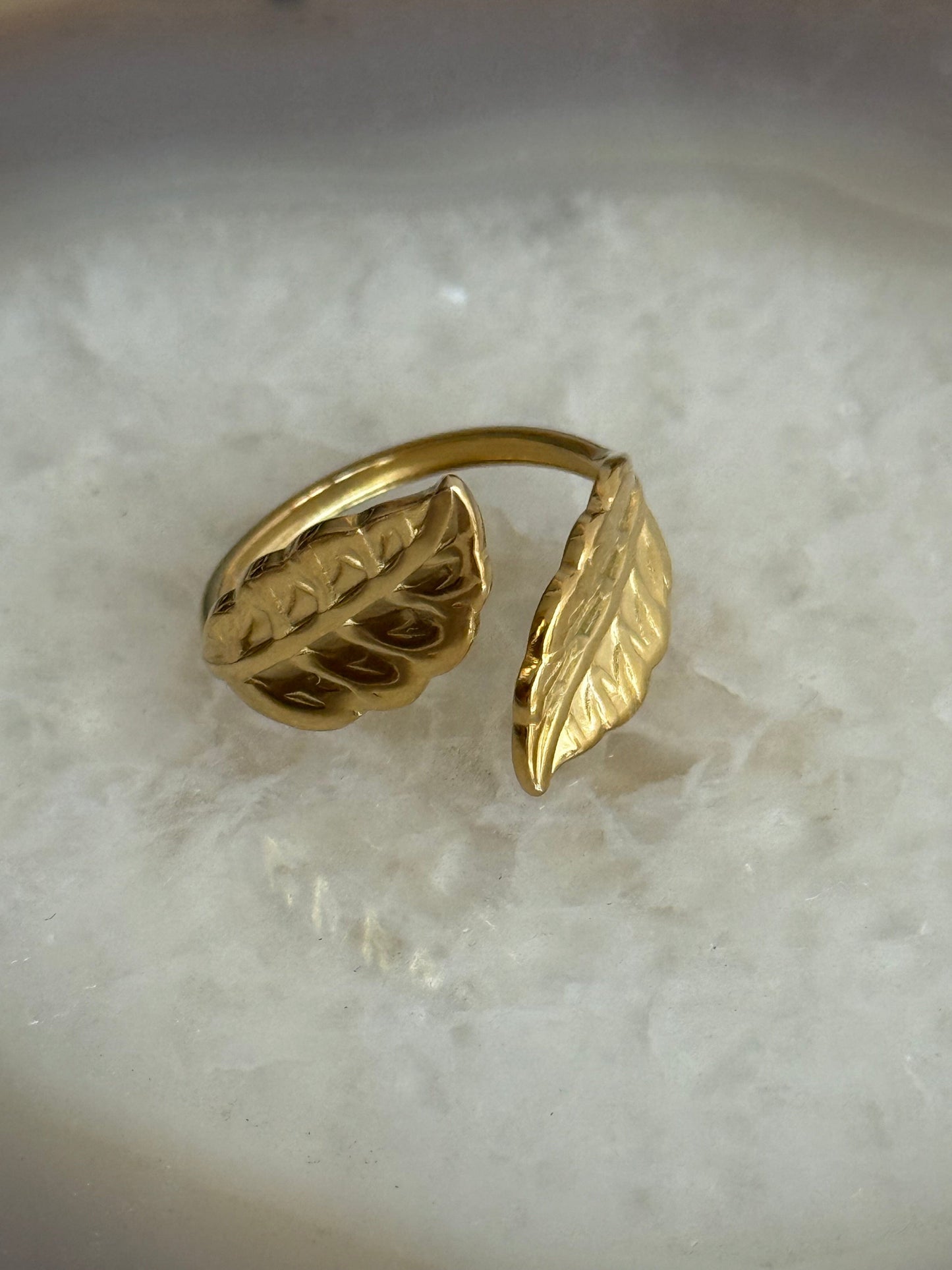 Caribe Leafs Gold Ring