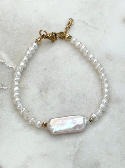 Pearl Bracelet Mother Pearl keishi, gold plated 18k