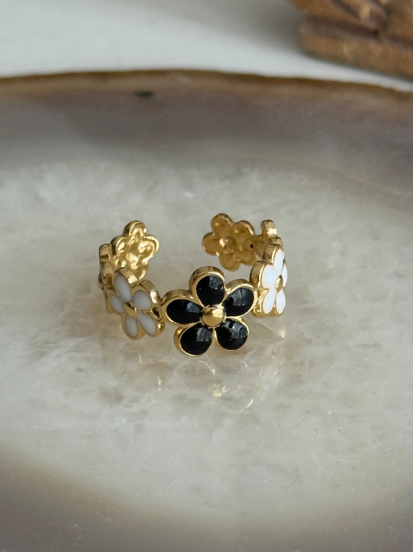 Flower Gold Ring Enamel