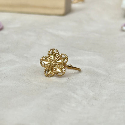 Flower Sparkling Gold Ring