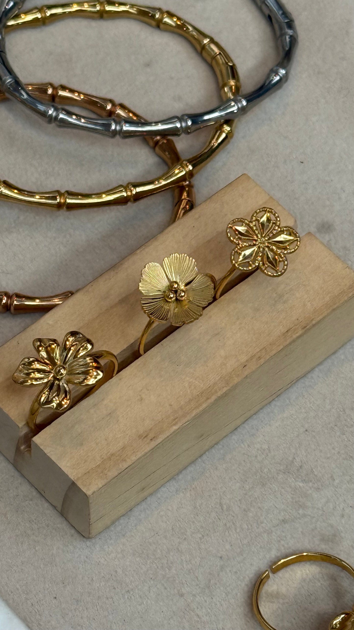 Flower Gold Ring
