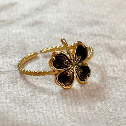 Brown Clover Enamel Gold Ring (4 leaves)