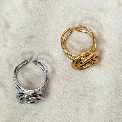 Flower Knot Gold Ring