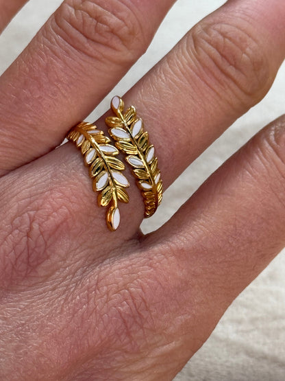 Leaves Enamel Gold Ring