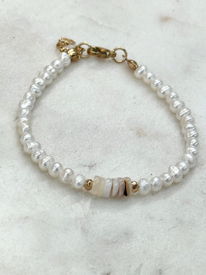 Pearl Bracelet Sea Shell, gold plated 18k