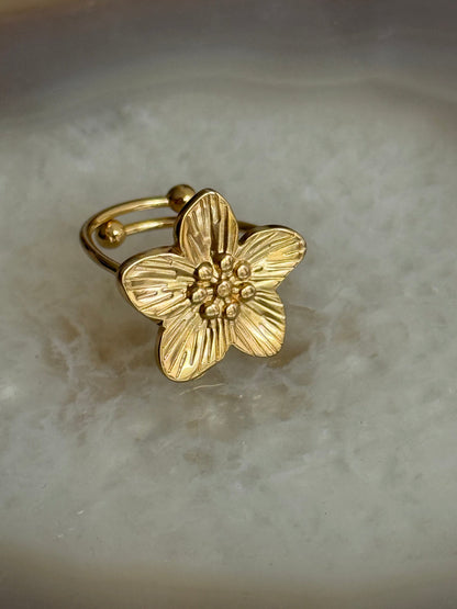 Caribe Flower Beads Gold Ring