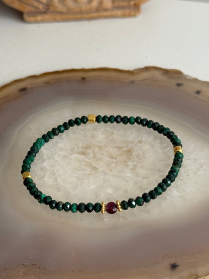 Malachite Bracelet and Garnet Stone (Gold Vermeil)