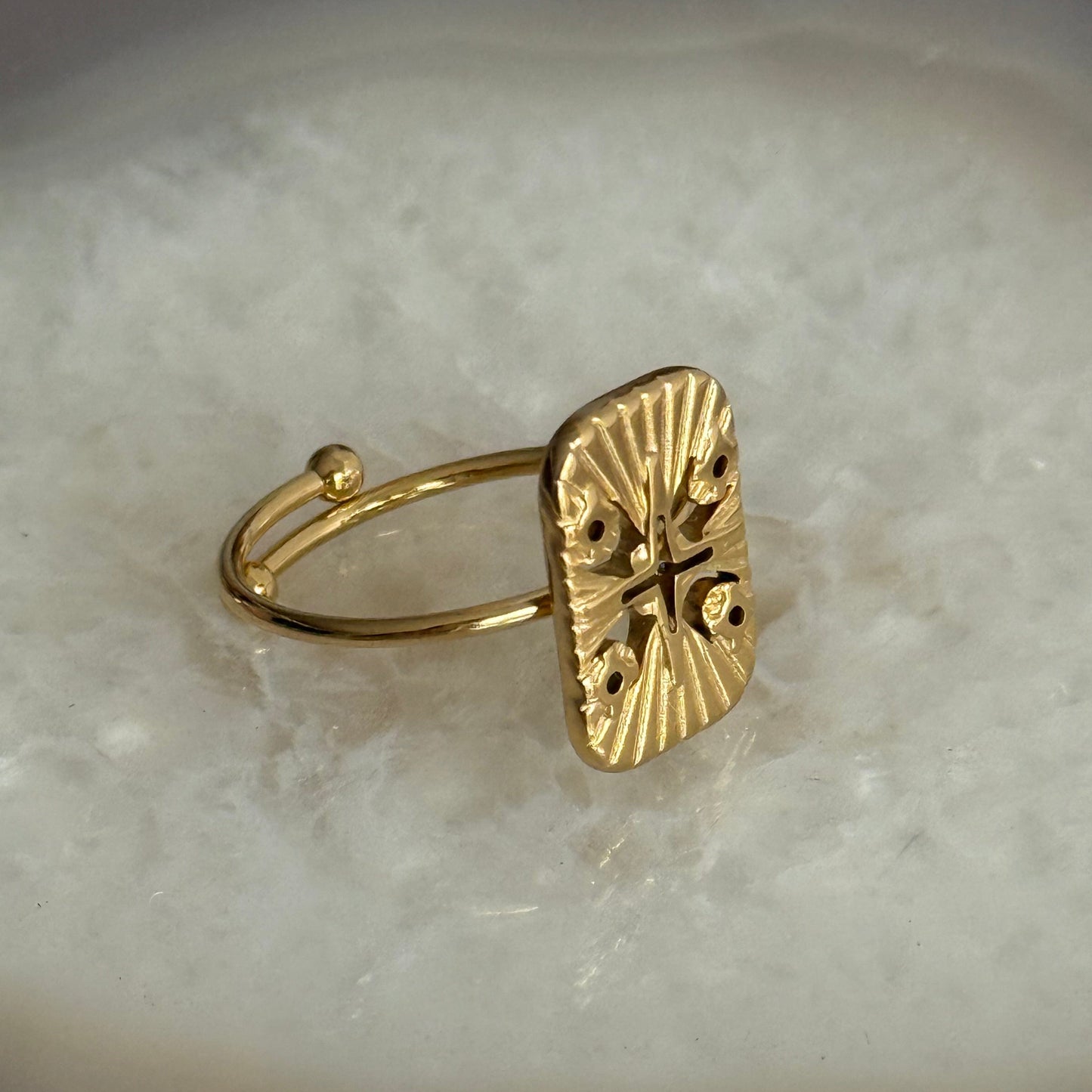 Caribe Cross Card Gold Ring