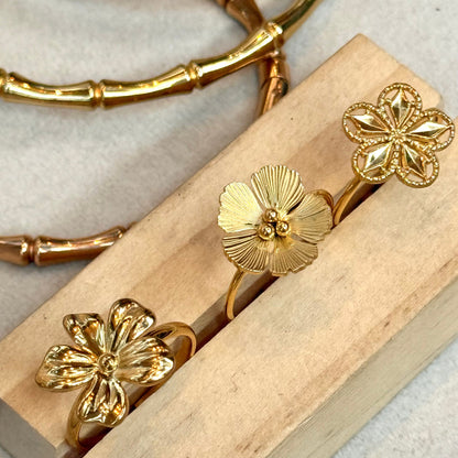 Flower Gold Ring