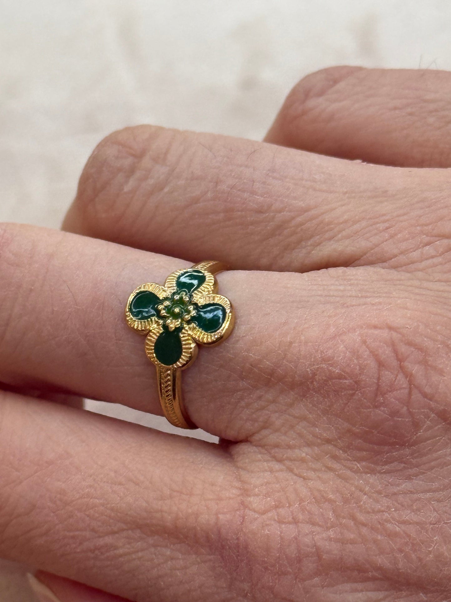 Green Clover Enamel Gold Ring