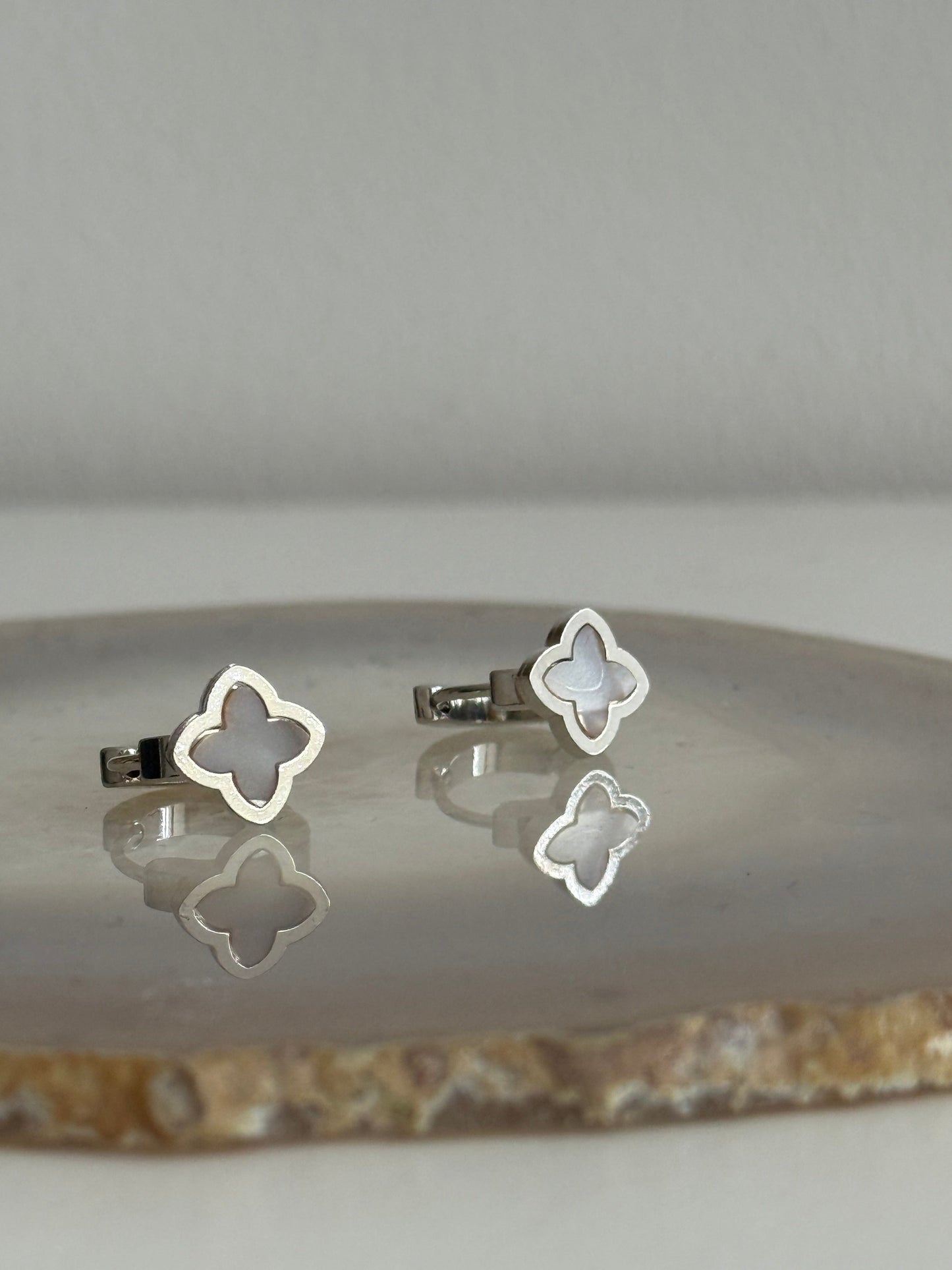 White Flower Silver Hoops (Stainless steel)