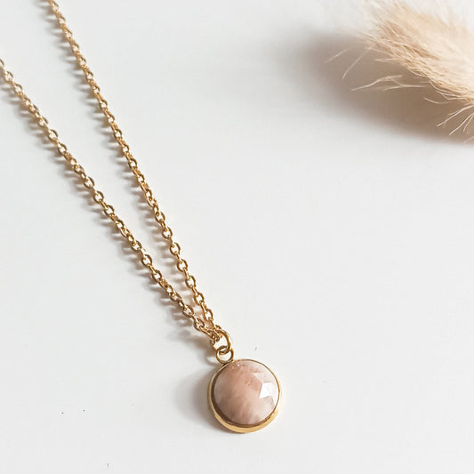 Sunstone Gold Neklace