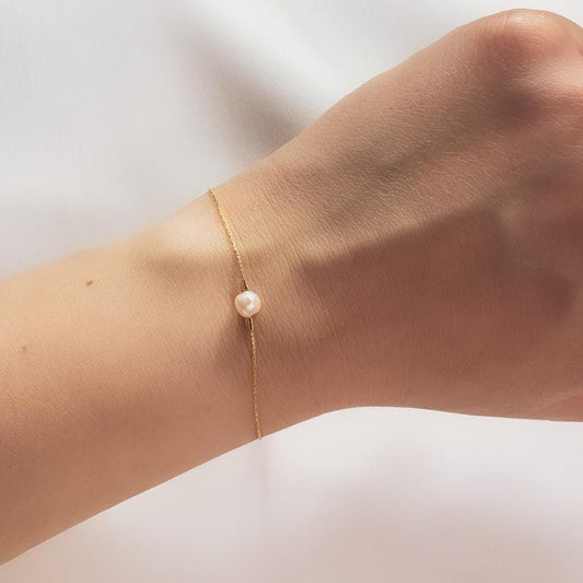 Pearl bracelet