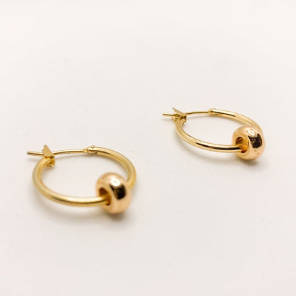 Disk hoops earrings | Mi Cielo London