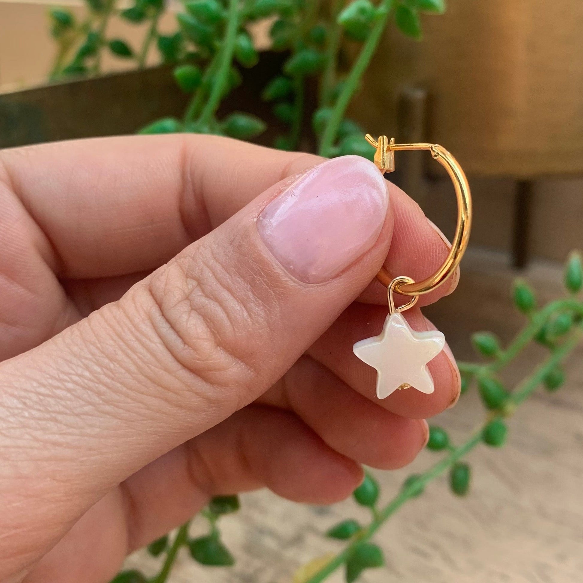 Mother Pearl Star Earrings