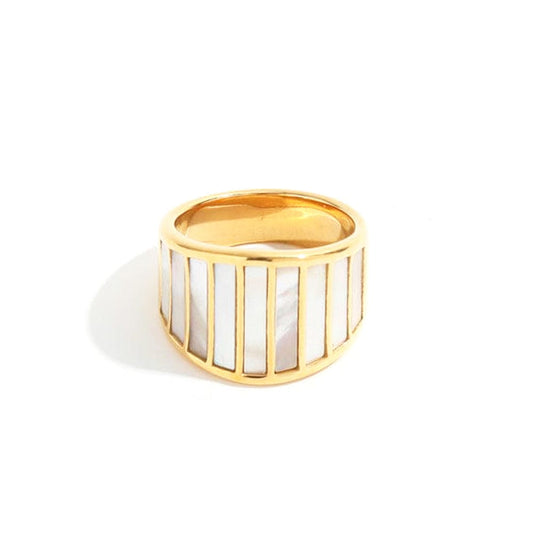 Mother Pearl Large Vintage Ring