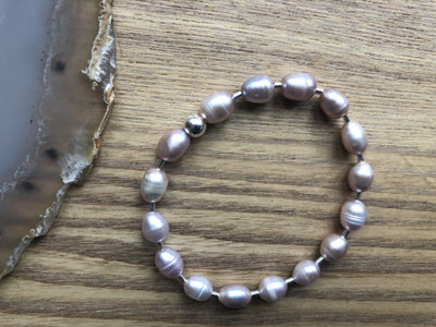 Pearl bracelet with sterling silver
