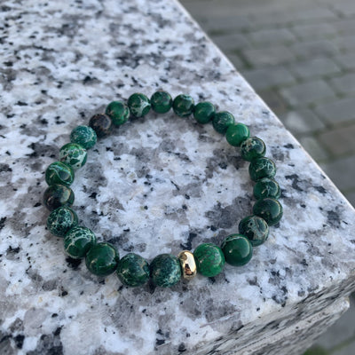 Green regalite bracelet gold disk