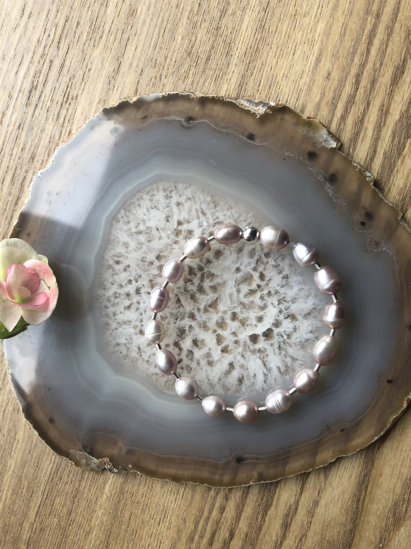 Pearl bracelet with sterling silver