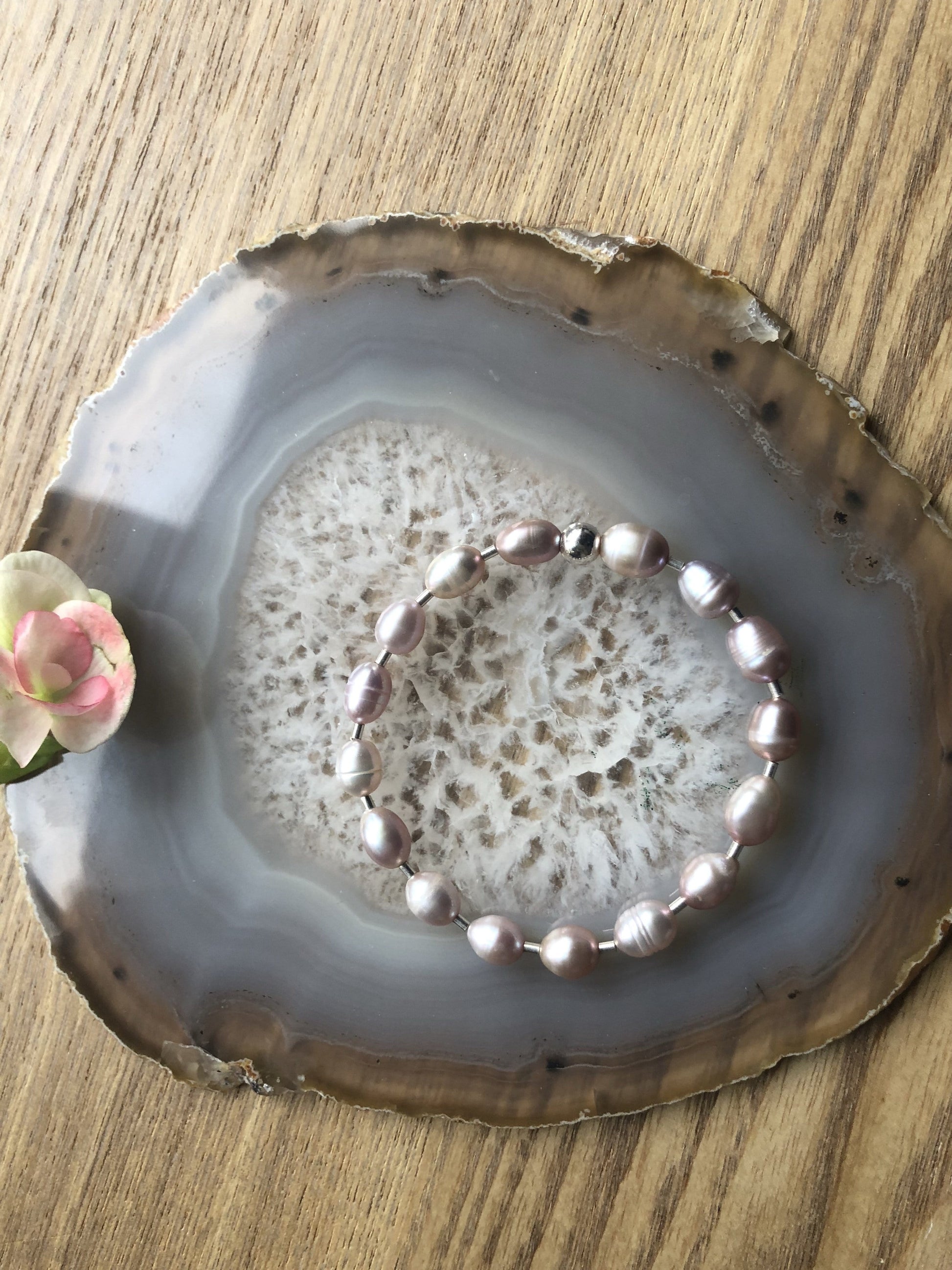Pearl bracelet with sterling silver