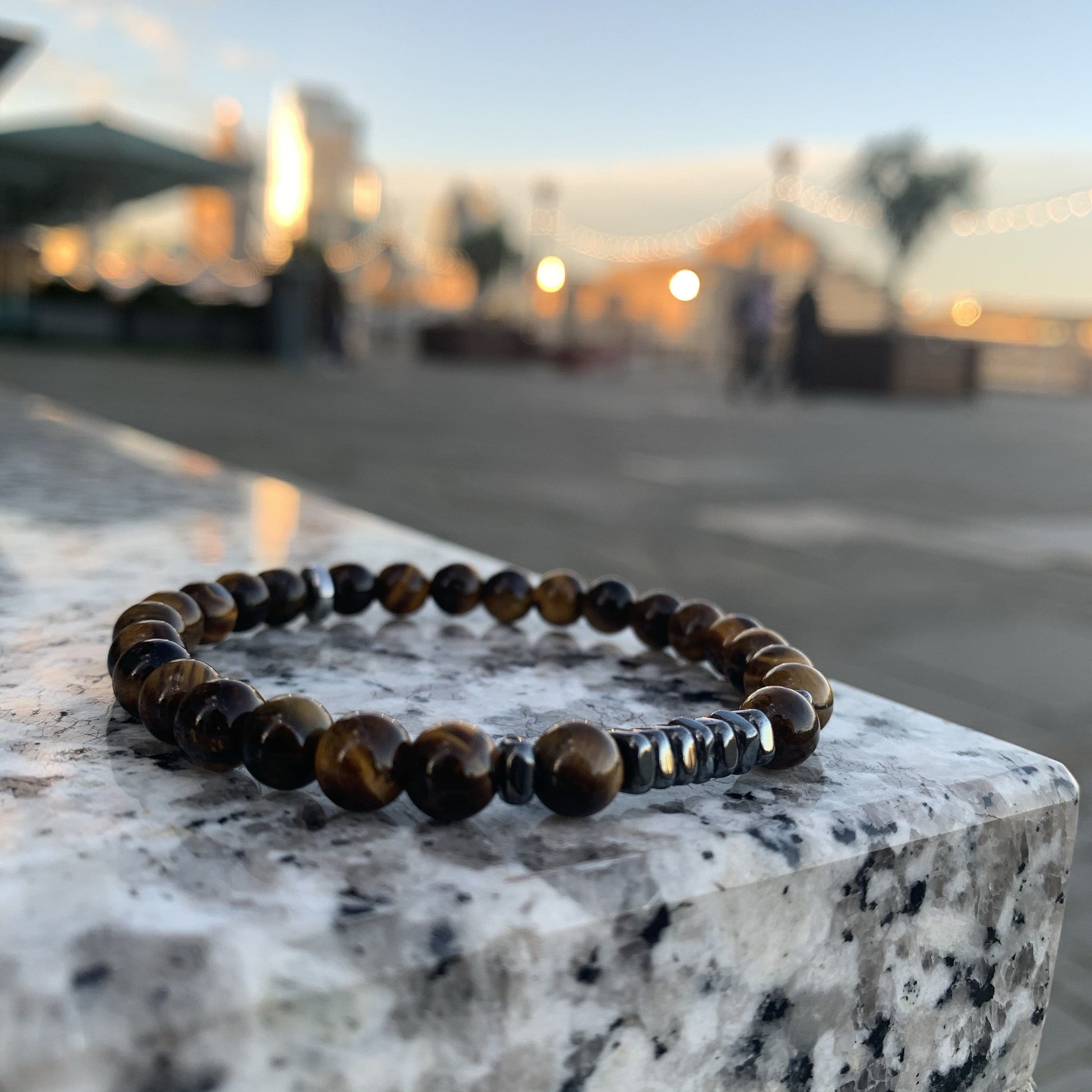 Tiger eye bracelet with square hematite disks 6 mm