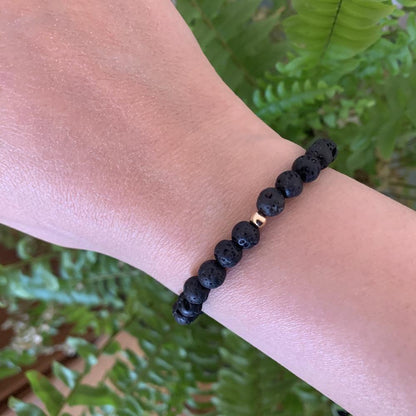 Mi Cielo London Bracelet Lava stone bracelet, 9k gold